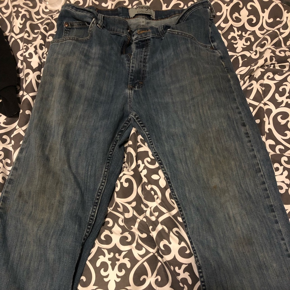 Men’s Wrangler authentic 33x34